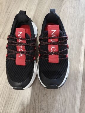 Nautica Black and Red Knit Slip-On Shoe Kids Size 13 Boys